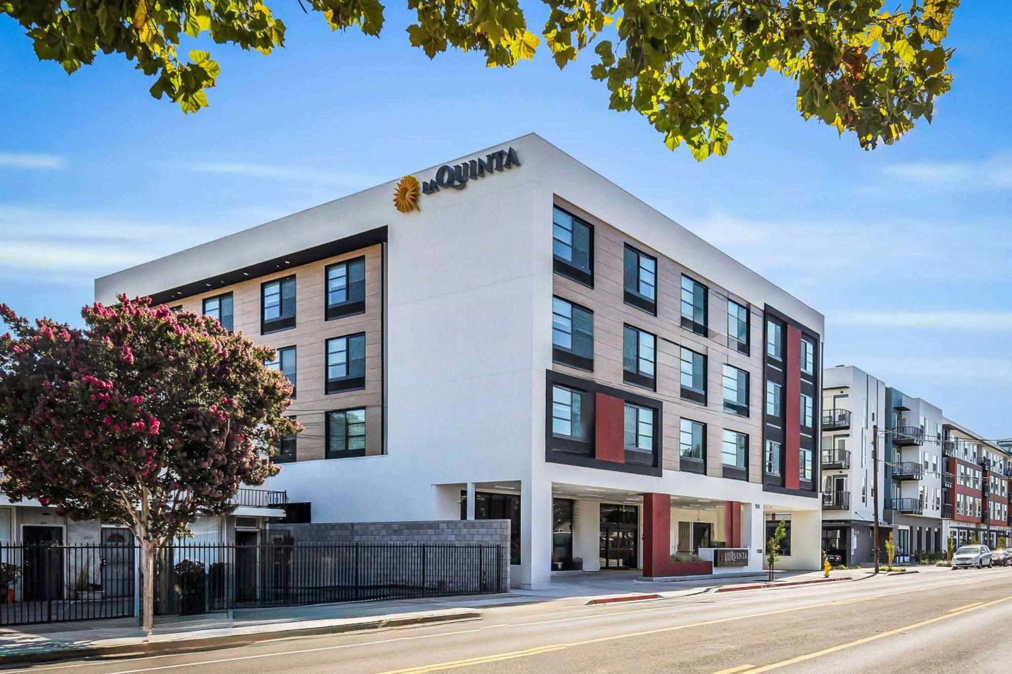 La Quinta Inn & Suites By Wyndham San Jose Airport-Downtown Exterior foto